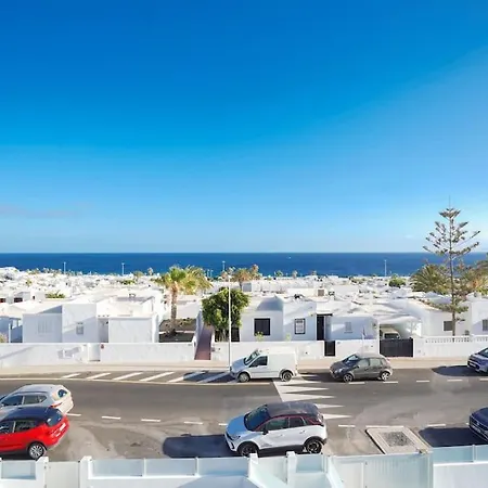 דירה Rooftop Sea View With Jacuzzi And A/c