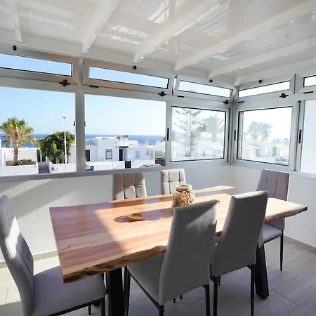 Rooftop Sea View With Jacuzzi And A/c Apartment Puerto del Carmen (Lanzarote)