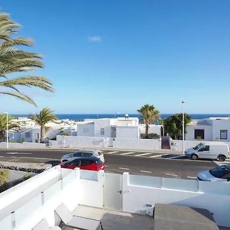 Apartment Rooftop Sea View With Jacuzzi And A/c