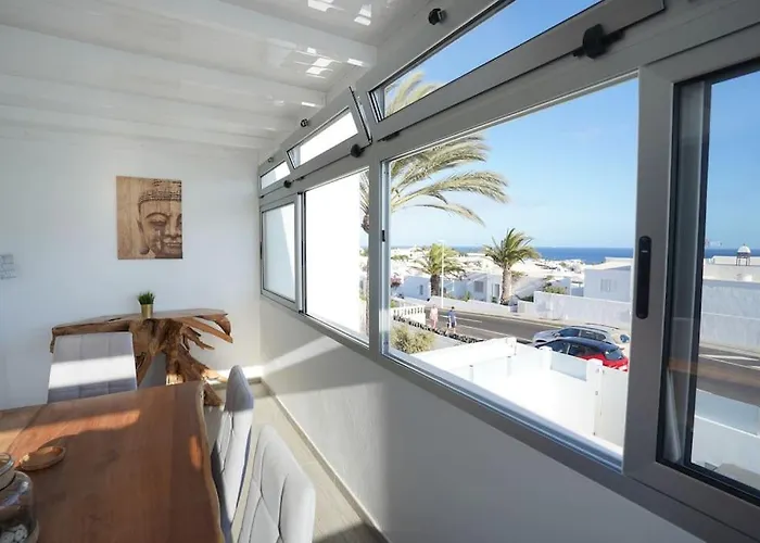 Apartment Rooftop Sea View With Jacuzzi And A/c Puerto del Carmen (Lanzarote)